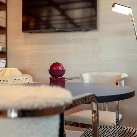 Hotel Kyriad - 3*