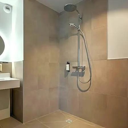 Hotel Kyriad - 2*