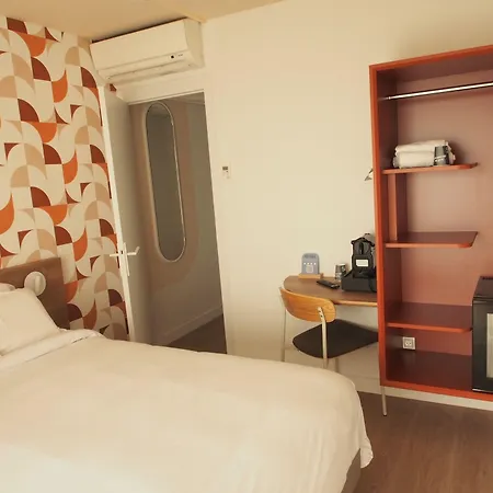 Hotel Kyriad - 3*