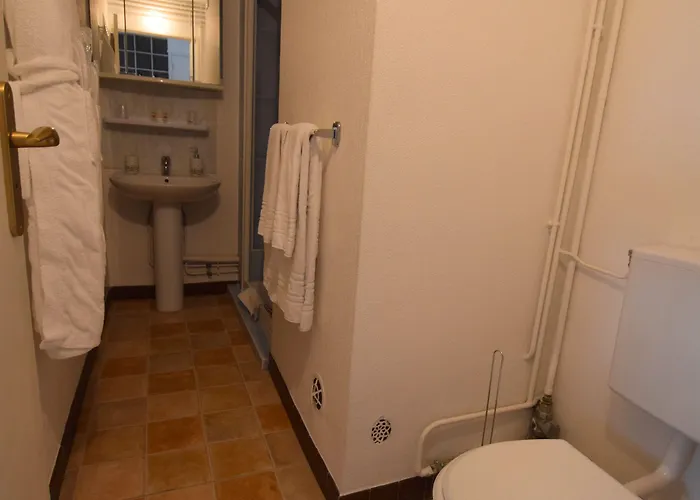 Beau Rivage 酒店 2*